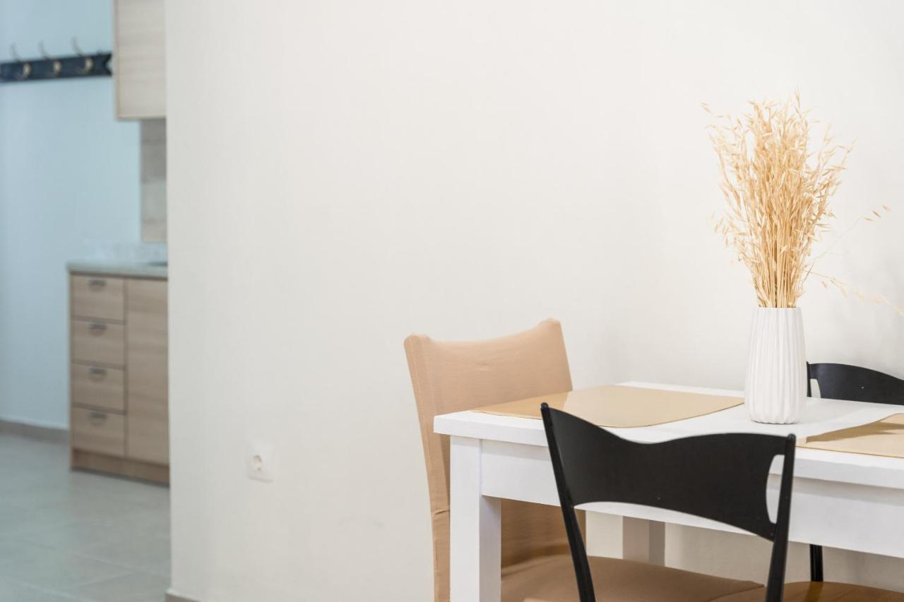 Athenais Apartment Lixouri Exterior photo